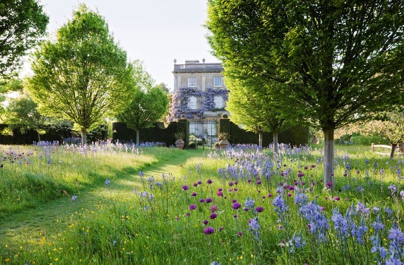 11 Best UK Royal Gardens to Explore in 2023