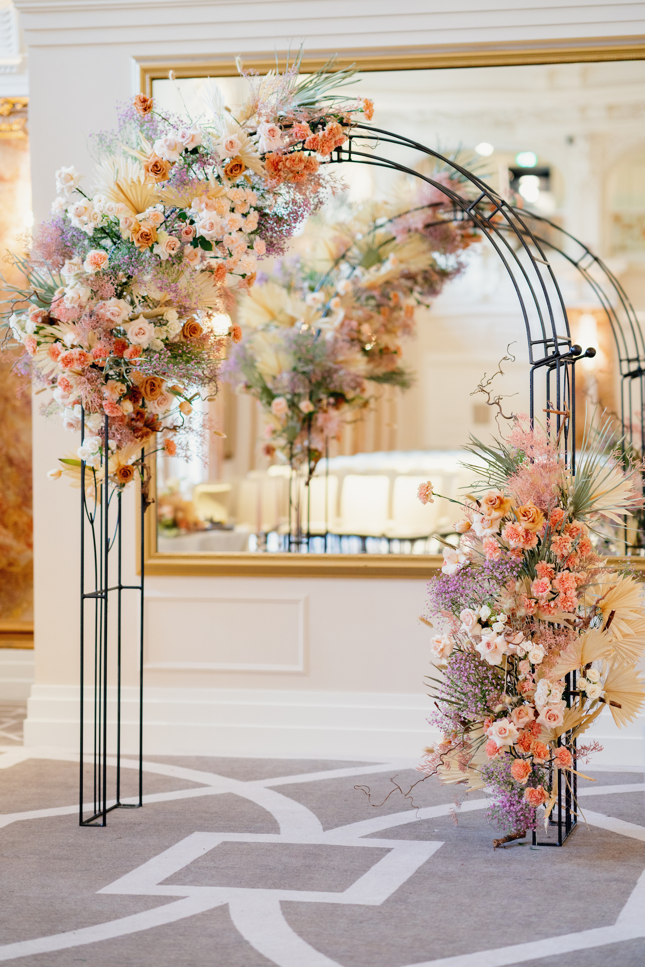 Wedding flowers arch modern