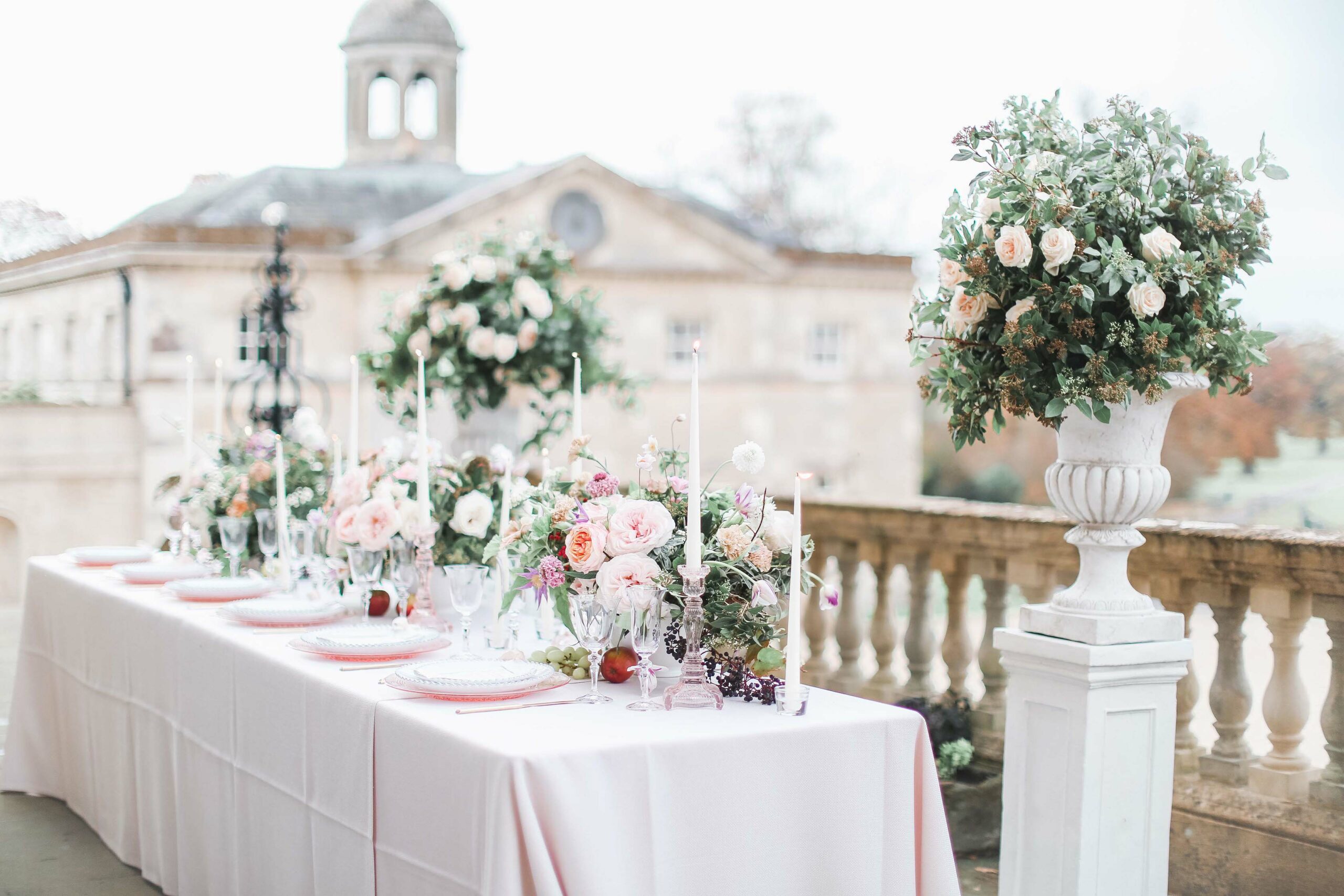 Kirtlington park wedding flowers photoshoot