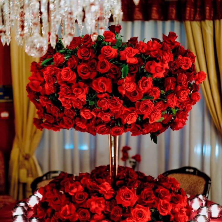 Red rose design by blooming haus