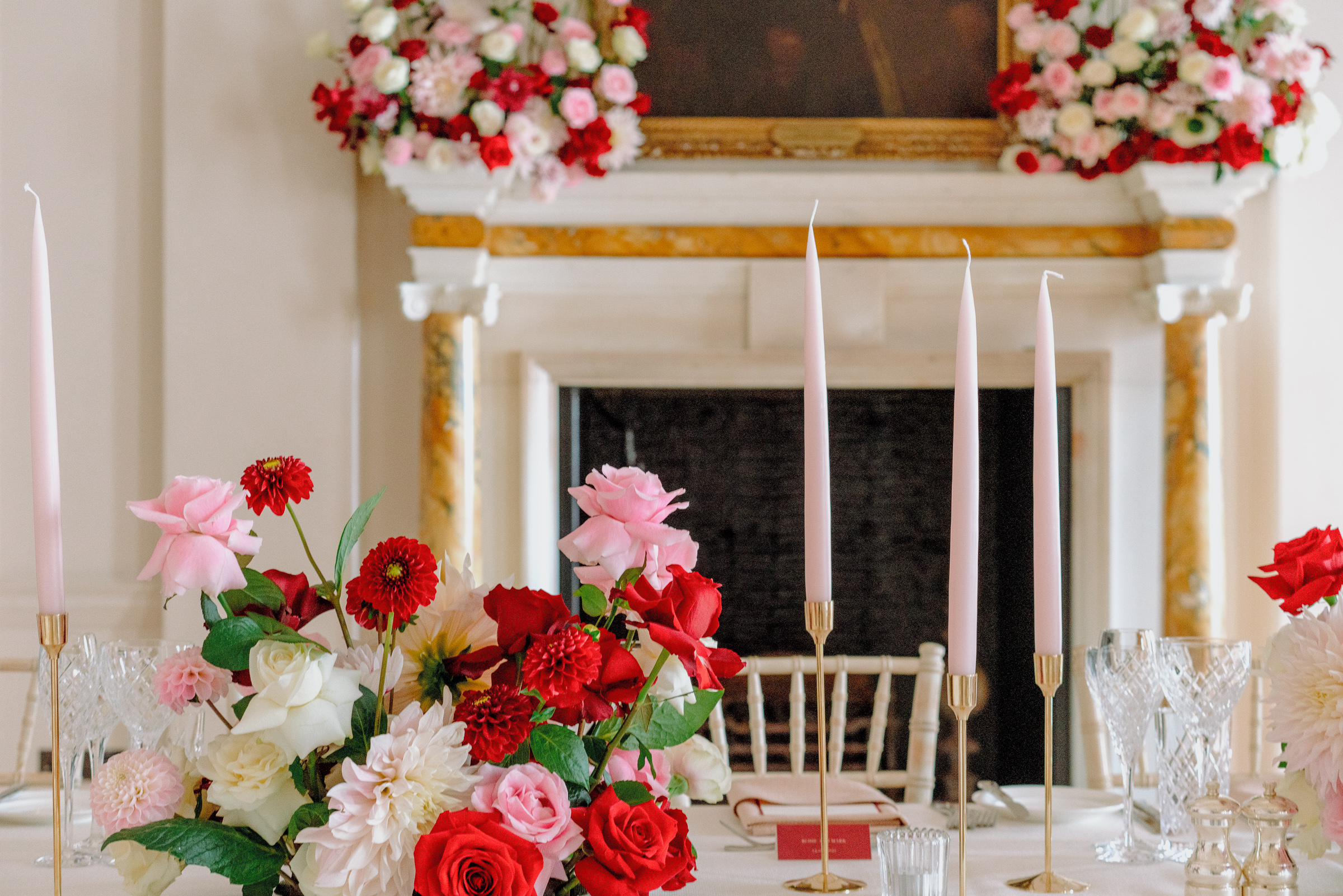 Wedding flowers contrasting colours