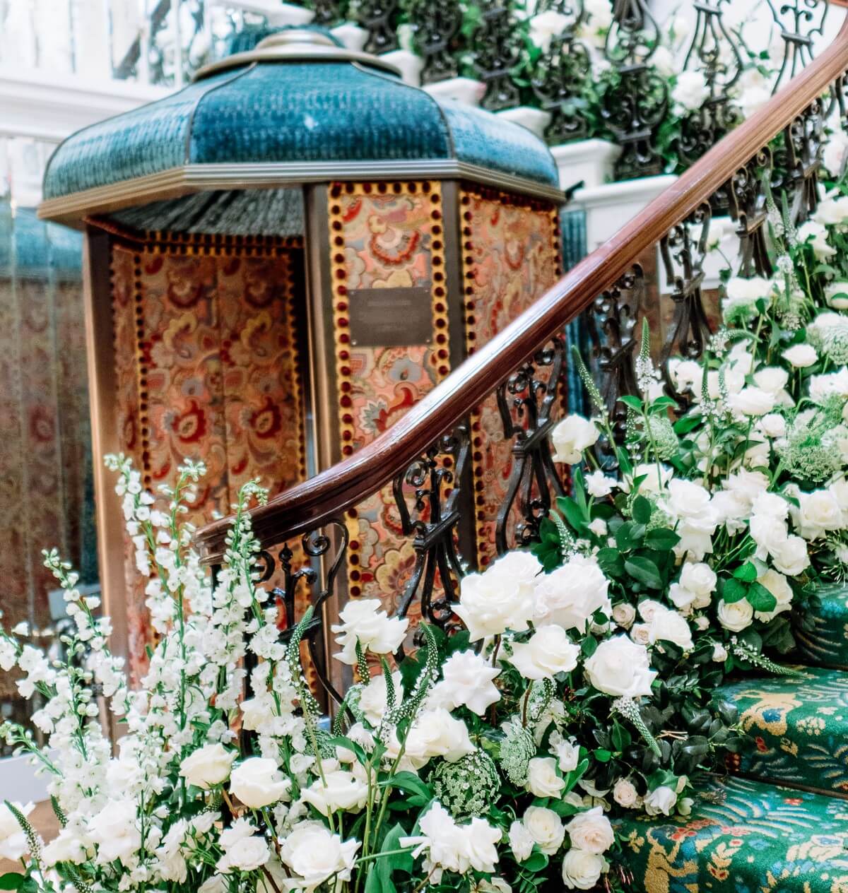 Blooming haus florals await celebrities at vogue party