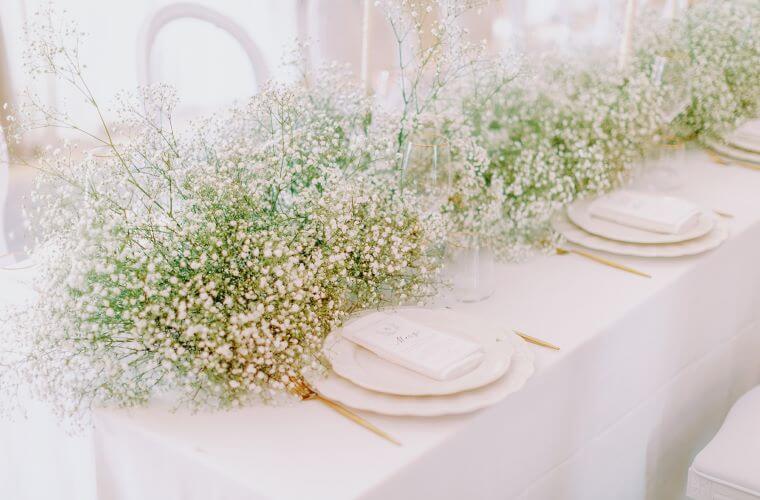 Gypsophila as a central decoration on a wedding table